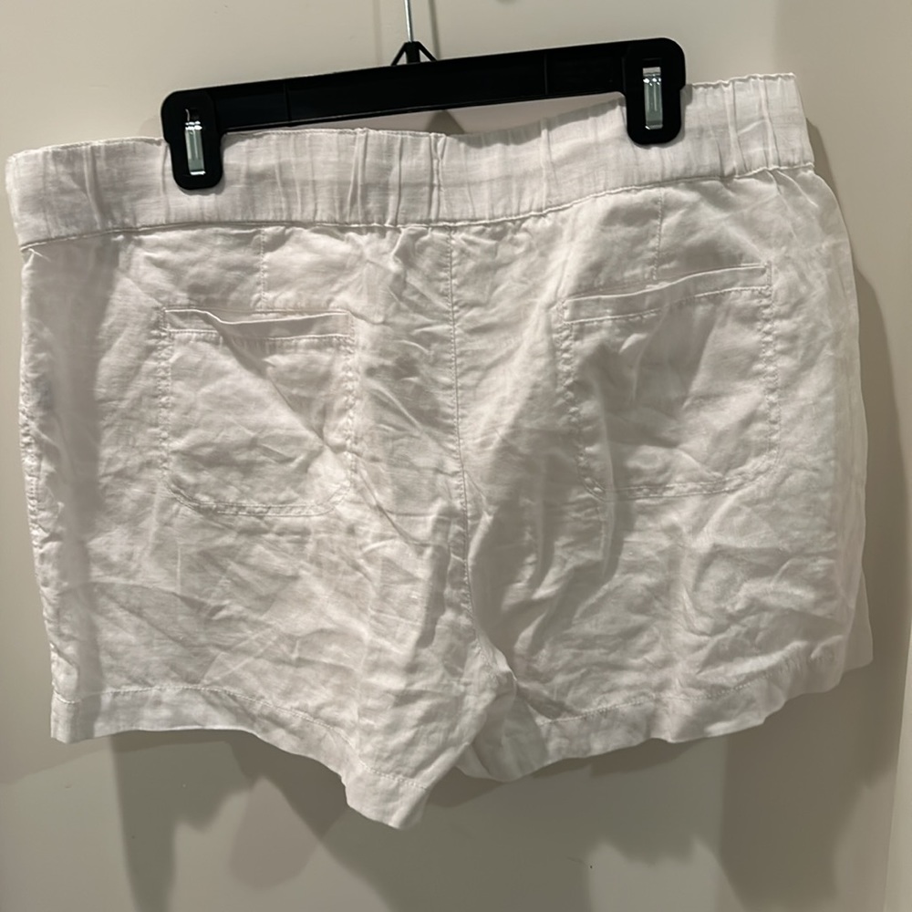 Caslon white linen shorts, never worn or washed - Picture 2 of 3